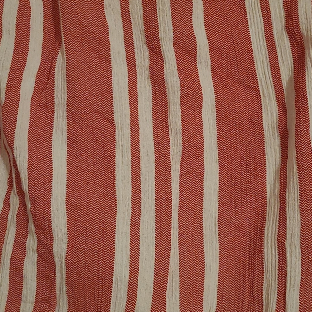 Shirt - Picture 2 of 3